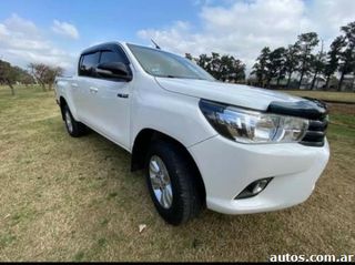 Toyota Hilux 2.8 turbo diésel 4x4
