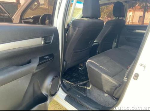 Toyota Hilux 2.8 turbo diésel 4x4