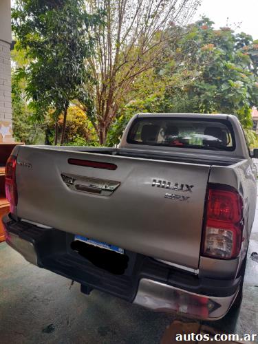 Toyota Hilux SRX 2.8 TDI