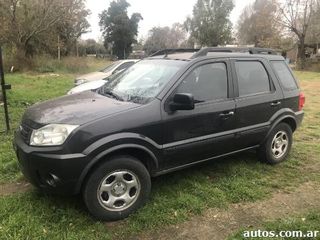 Ford  2.0 XLS con GNC