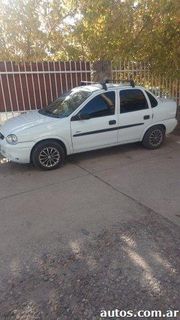 Chevrolet Corsa Clasic Super 1.6 4P