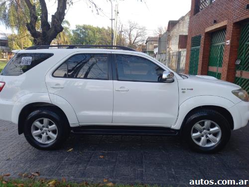 Toyota SW4 HILUX SW4 4X4SRV 3.0