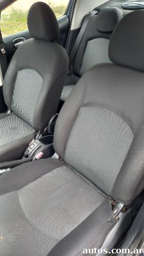 Peugeot 207 Compact