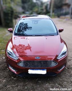 Ford Focus 5P Titanium 2.0 AT6