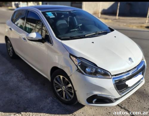 Peugeot 208 FELINE 1.6
