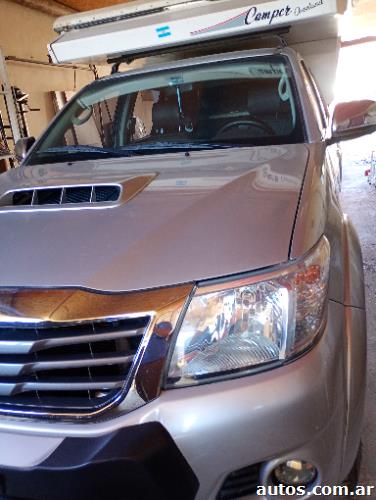 Toyota Hilux Srv 3.0 diesel.