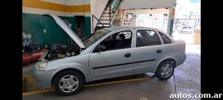 Chevrolet Corsa 2 GL 1.8 nafta