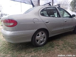 Renault Megane Expresión 1.6  16álv