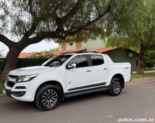 Chevrolet S10 High Country 4x4 AT