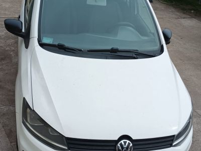 Volkswagen SURAN 1,6 5D 060 SEDAN 5 PUERTAS en LA PLATA