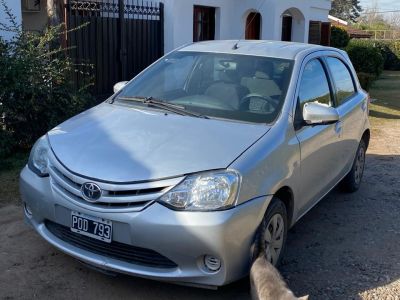 Toyota Etios xs en Cordoba